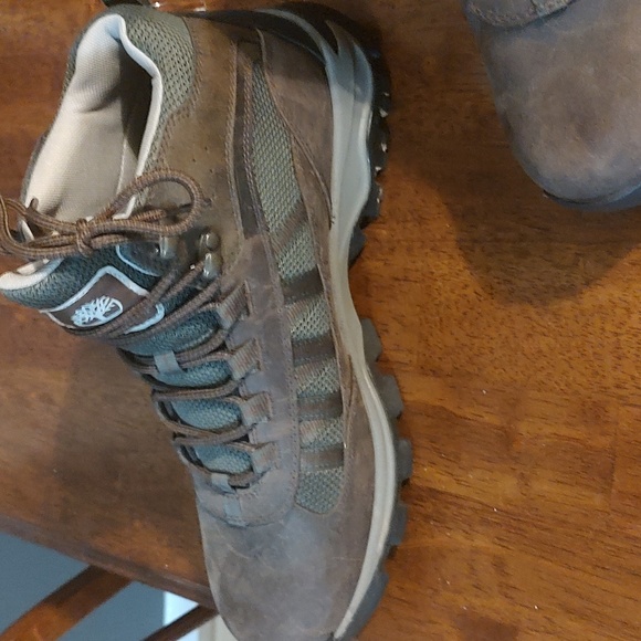 Timberlands - Picture 3 of 4